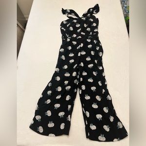 Sleeveless Ann Taylor Loft floral jumpsuit- 6P